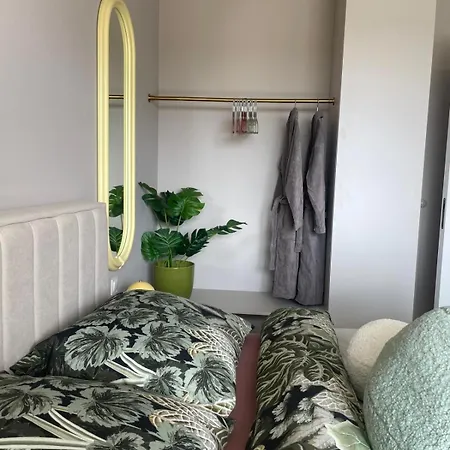 Sunday Miraz Apartment