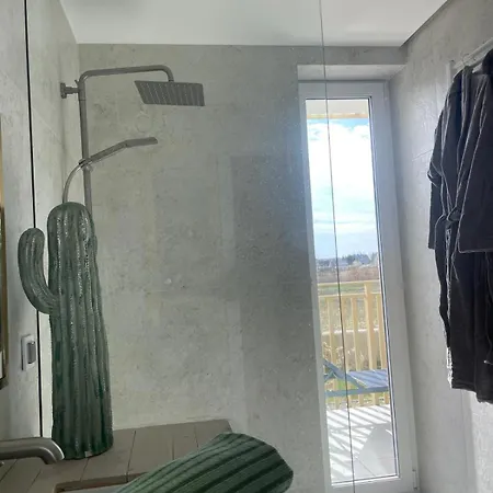 Sunday Miraz Apartment *